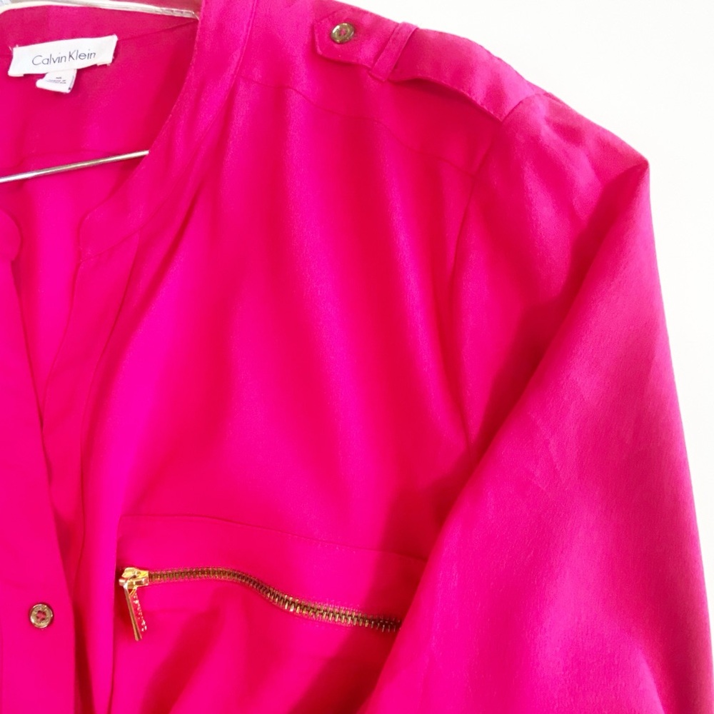 Calvin Klein Hot Pink Zip-Pocket Roll-Tab Sleeve Blouse | XL - Picture 7 of 10